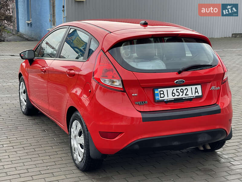 Хэтчбек Ford Fiesta 2012 в Полтаве