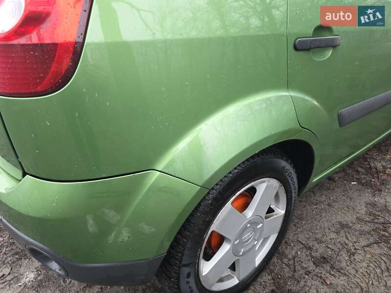 Хэтчбек Ford Fiesta 2008 в Киеве