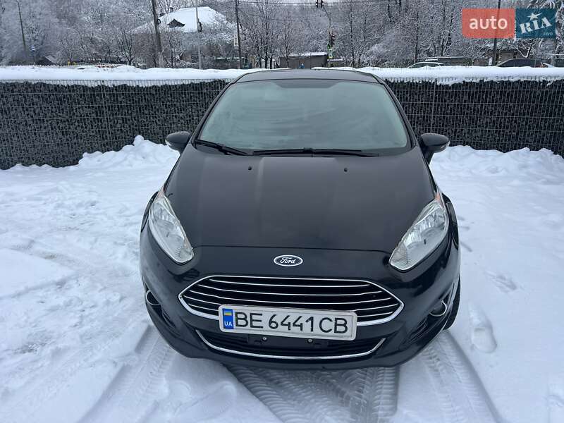 Хетчбек Ford Fiesta 2015 в Львові