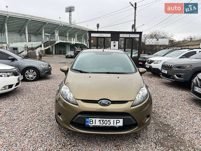 Хетчбек Ford Fiesta 2012 в Полтаві