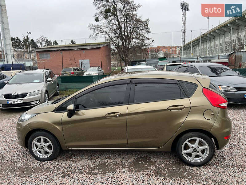 Хетчбек Ford Fiesta 2012 в Полтаві