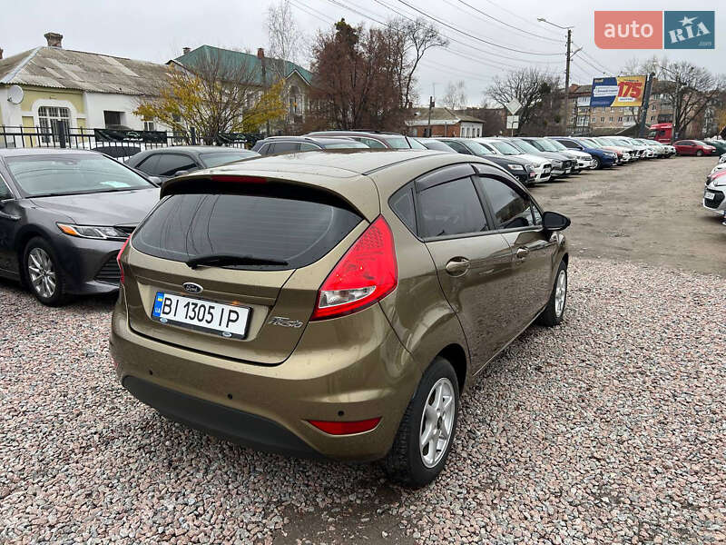 Хетчбек Ford Fiesta 2012 в Полтаві