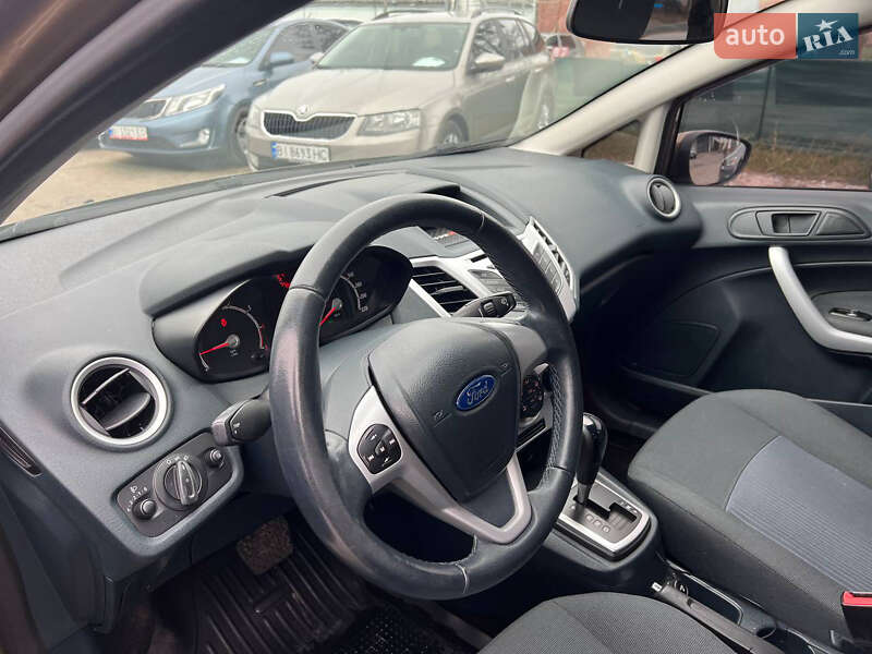 Хетчбек Ford Fiesta 2012 в Полтаві