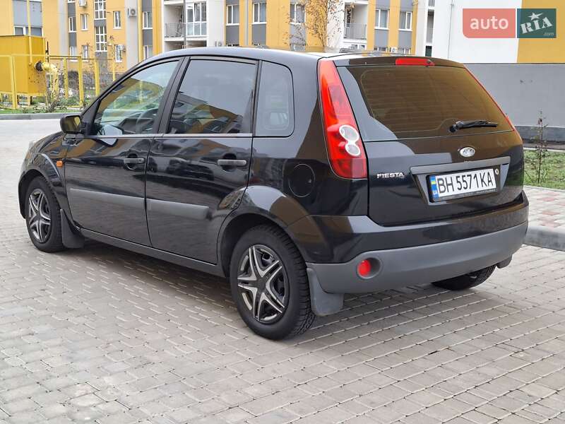Хэтчбек Ford Fiesta 2007 в Одессе