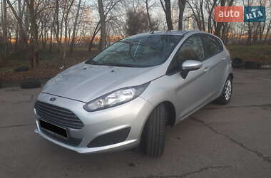 Хэтчбек Ford Fiesta 2015 в Днепре