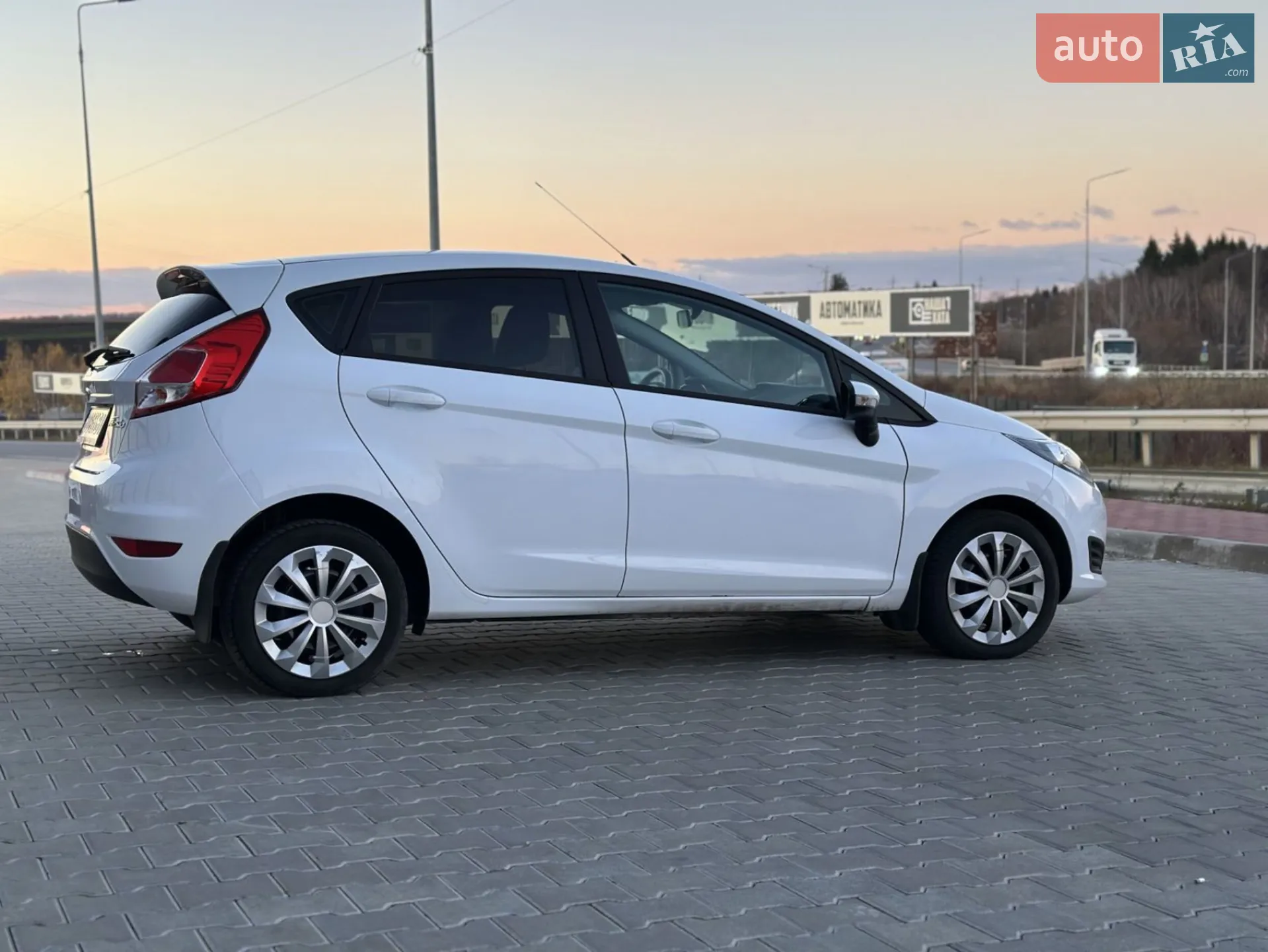 2017 Ford Fiesta - мініатюра 14