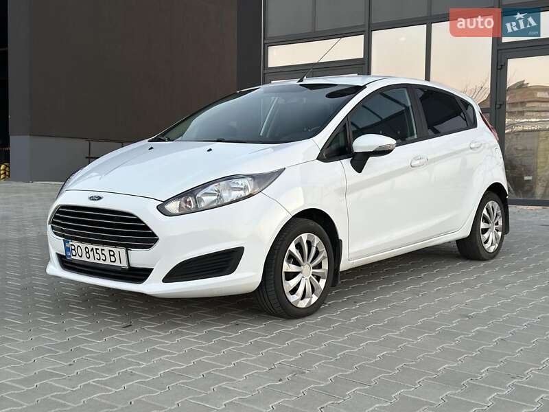Хетчбек Ford Fiesta 2017 в Тернополі