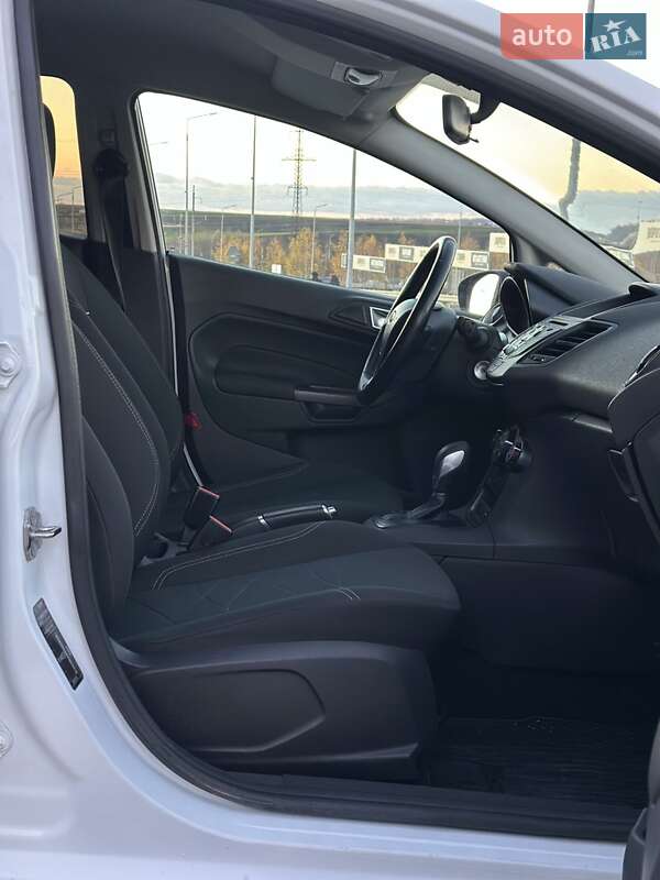 Хетчбек Ford Fiesta 2017 в Тернополі