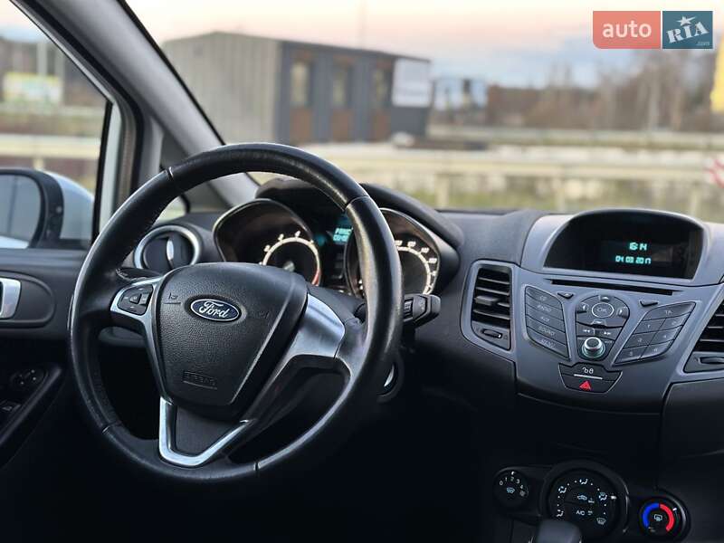 Хетчбек Ford Fiesta 2017 в Тернополі
