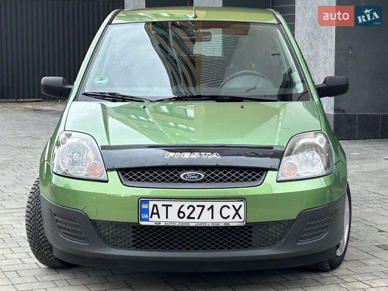 Хетчбек Ford Fiesta 2006 в Івано-Франківську