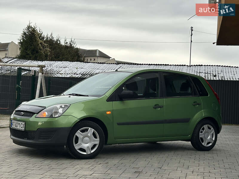 Хетчбек Ford Fiesta 2006 в Івано-Франківську