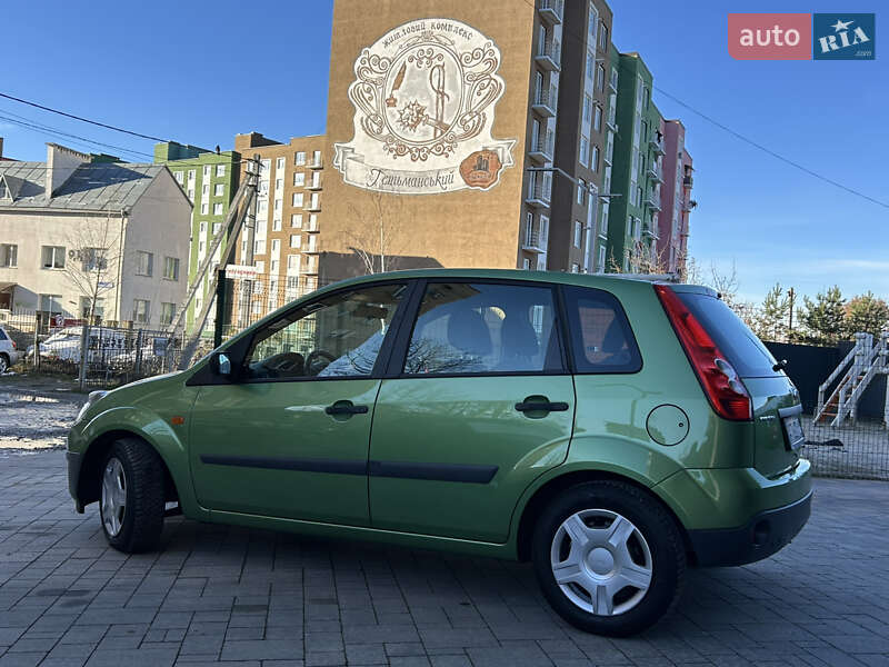 Хетчбек Ford Fiesta 2006 в Івано-Франківську