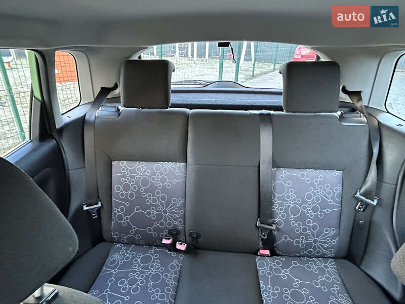 Хетчбек Ford Fiesta 2006 в Івано-Франківську