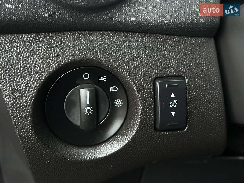 Седан Ford Fiesta 2015 в Одессе фото 12 Седан Ford Fiesta 2015 в Одессе