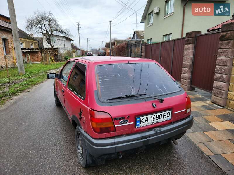 Хэтчбек Ford Fiesta 1994 в Луцке