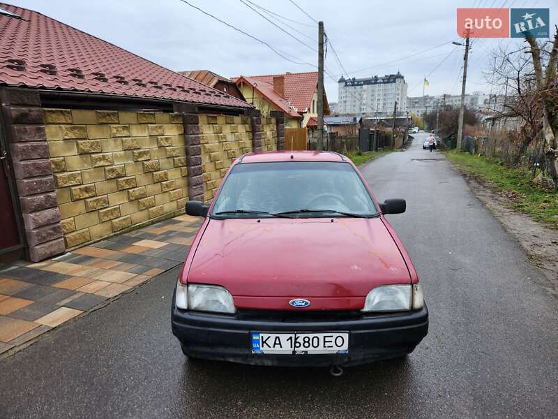 Хэтчбек Ford Fiesta 1994 в Луцке