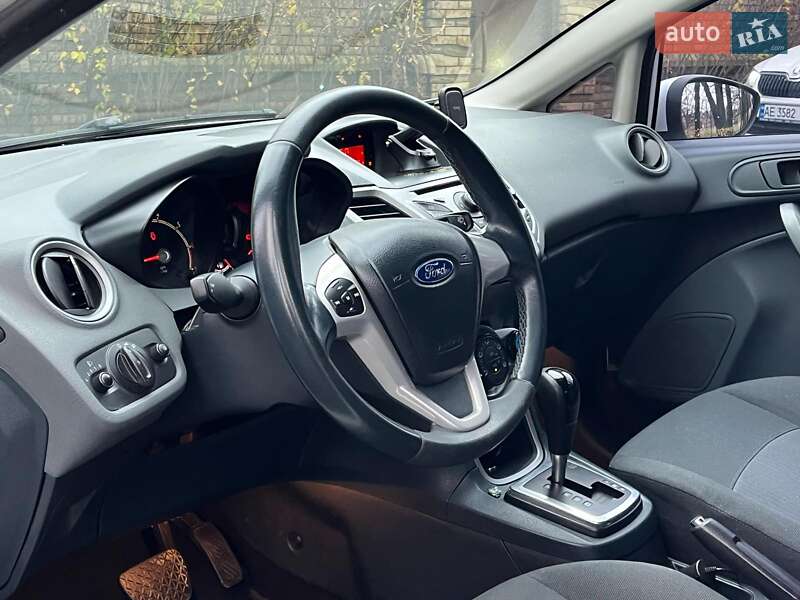 Хетчбек Ford Fiesta 2011 в Києві