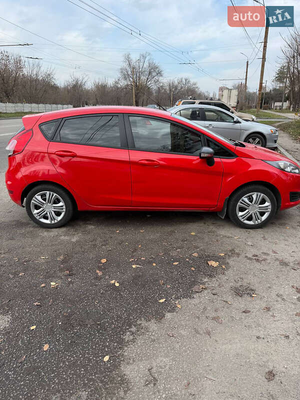Хетчбек Ford Fiesta 2013 в Дніпрі