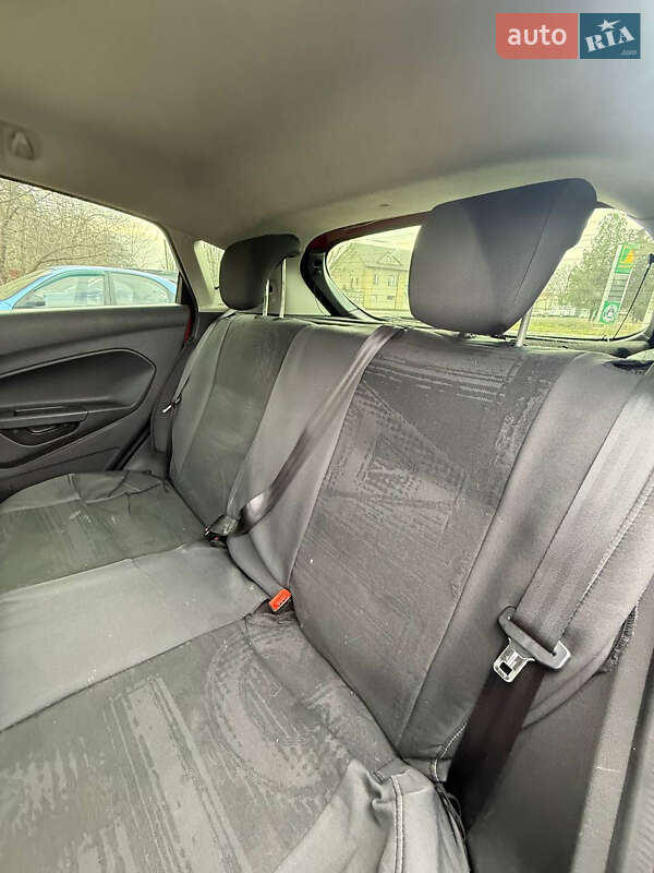 Хетчбек Ford Fiesta 2013 в Дніпрі