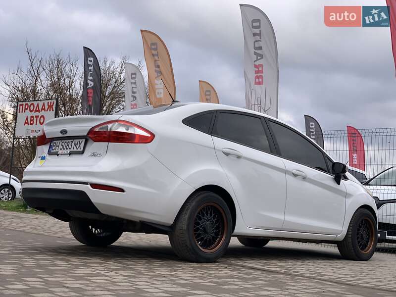 Седан Ford Fiesta 2015 в Бердичеве