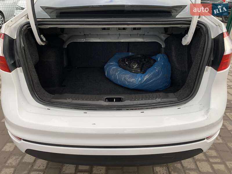 Седан Ford Fiesta 2015 в Бердичеве