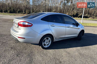 Седан Ford Fiesta 2018 в Львове