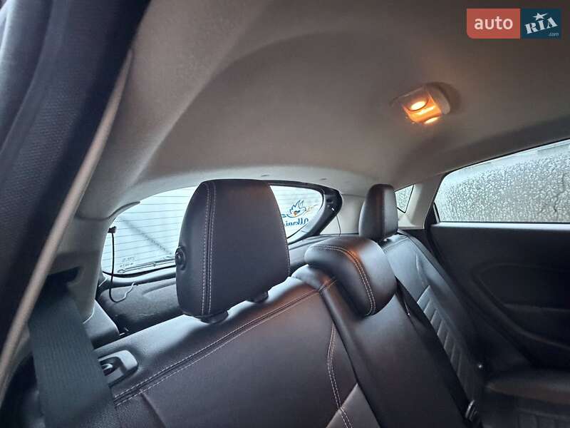 Хэтчбек Ford Fiesta 2013 в Днепре
