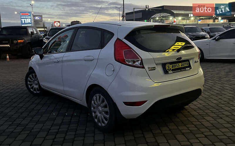 Хетчбек Ford Fiesta 2016 в Мукачевому