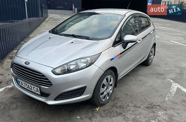 Хэтчбек Ford Fiesta 2017 в Киеве