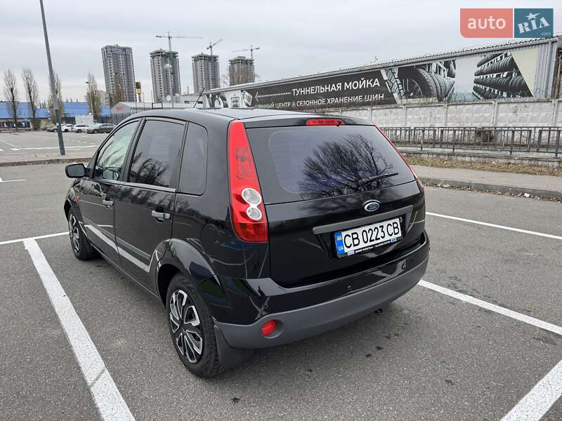 Хетчбек Ford Fiesta 2007 в Києві