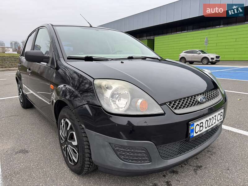 Хетчбек Ford Fiesta 2007 в Києві