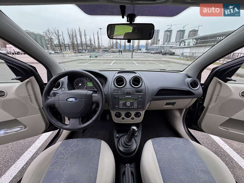 Хетчбек Ford Fiesta 2007 в Києві