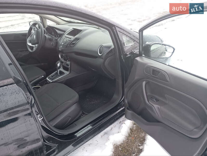 Седан Ford Fiesta 2018 в Львові