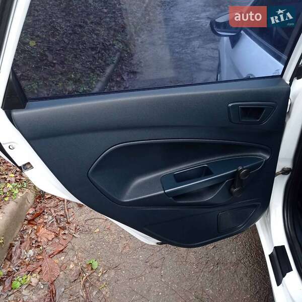Хэтчбек Ford Fiesta 2012 в Харькове
