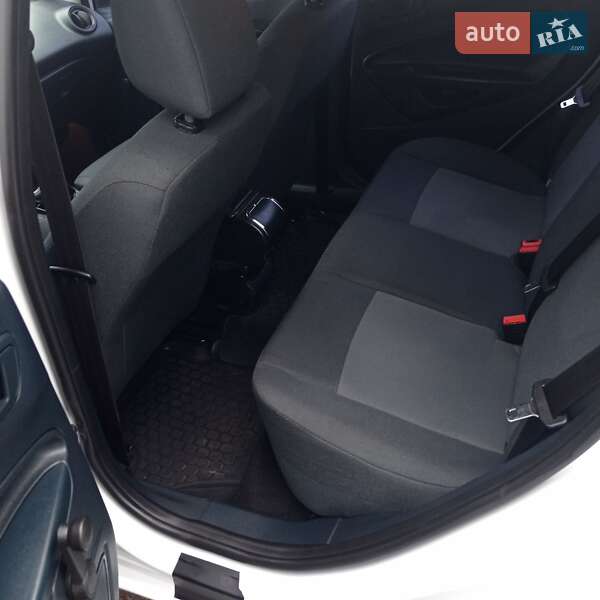 Хэтчбек Ford Fiesta 2012 в Харькове