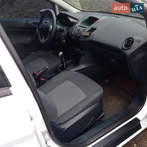 Хэтчбек Ford Fiesta 2012 в Харькове