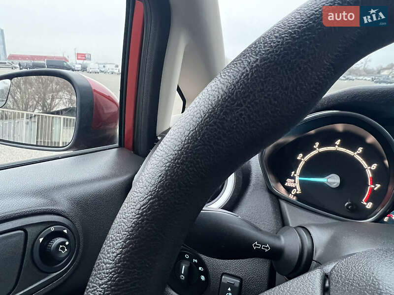 Хетчбек Ford Fiesta 2018 в Києві