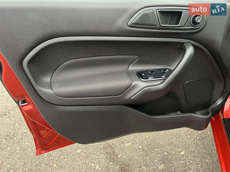 Хетчбек Ford Fiesta 2018 в Києві