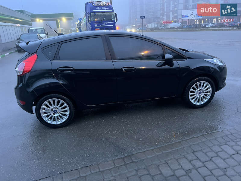 Хэтчбек Ford Fiesta 2014 в Тернополе