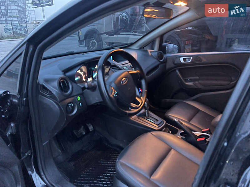 Хэтчбек Ford Fiesta 2014 в Тернополе