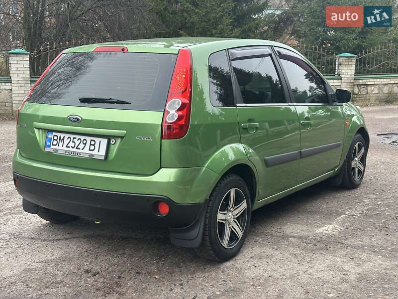 Хетчбек Ford Fiesta 2006 в Сумах