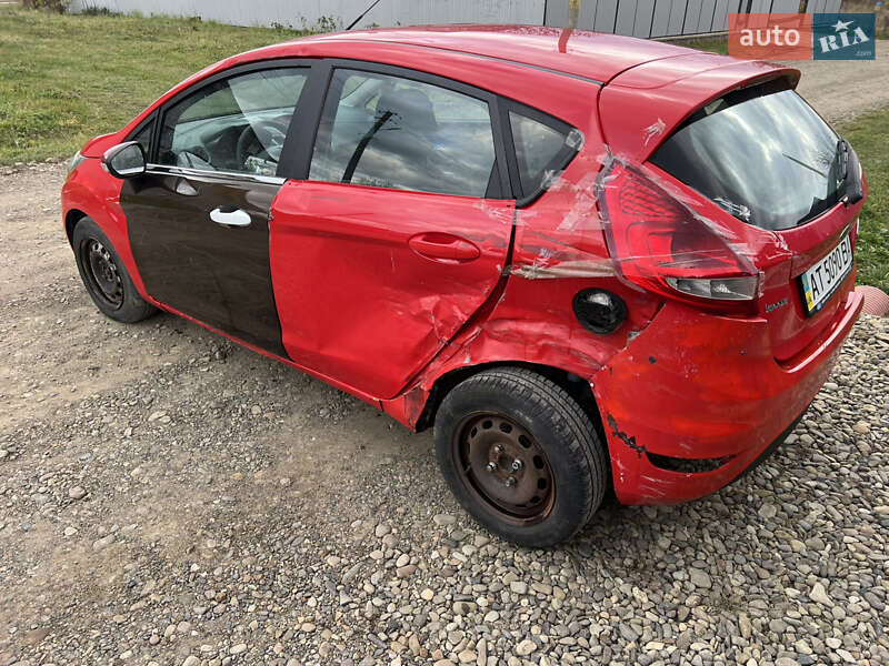 Хэтчбек Ford Fiesta 2010 в Снятине фото 4 Хэтчбек Ford Fiesta 2010 в Снятине