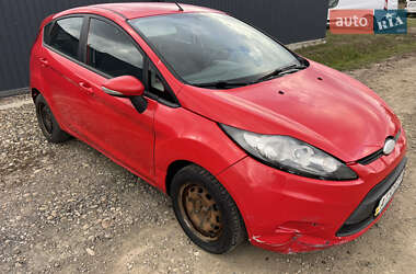 Хетчбек Ford Fiesta 2010 в Снятині