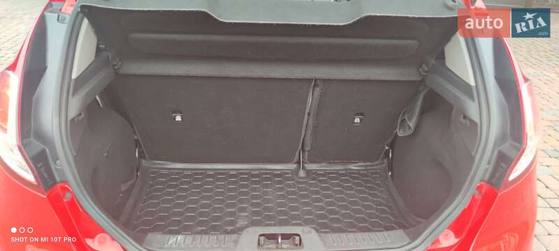 Хетчбек Ford Fiesta 2014 в Дніпрі