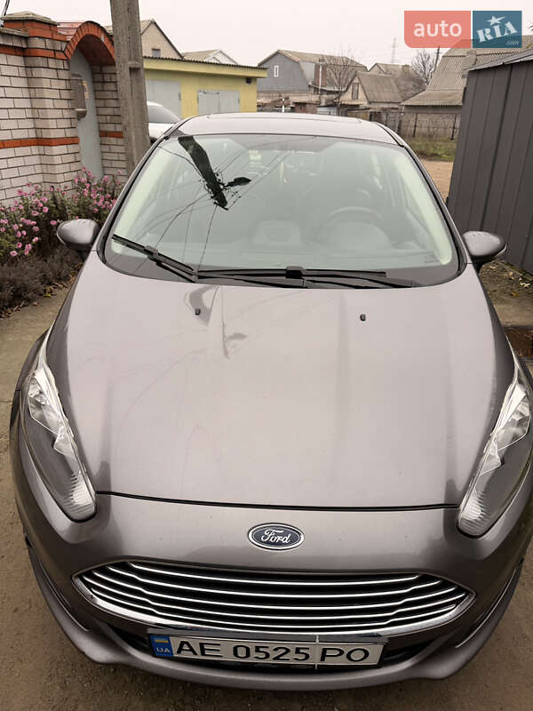 Хетчбек Ford Fiesta 2013 в Дніпрі
