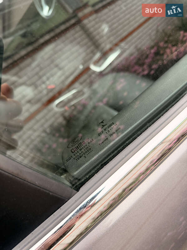 Хетчбек Ford Fiesta 2013 в Дніпрі