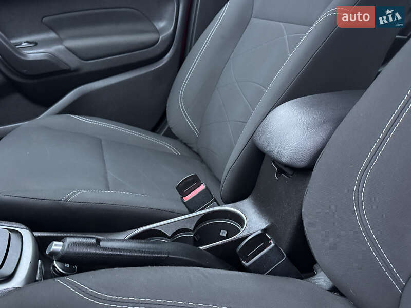 Седан Ford Fiesta 2014 в Ровно фото 65 Седан Ford Fiesta 2014 в Ровно
