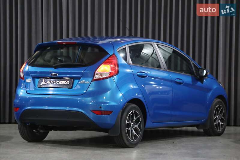 Хетчбек Ford Fiesta 2014 в Києві