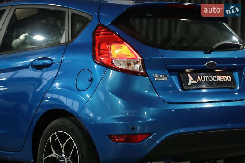 Хетчбек Ford Fiesta 2014 в Києві