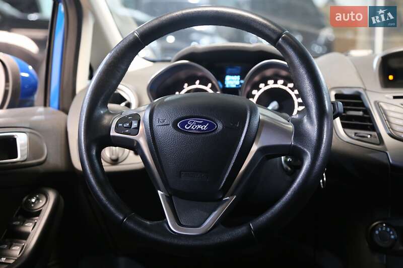 Хетчбек Ford Fiesta 2014 в Києві